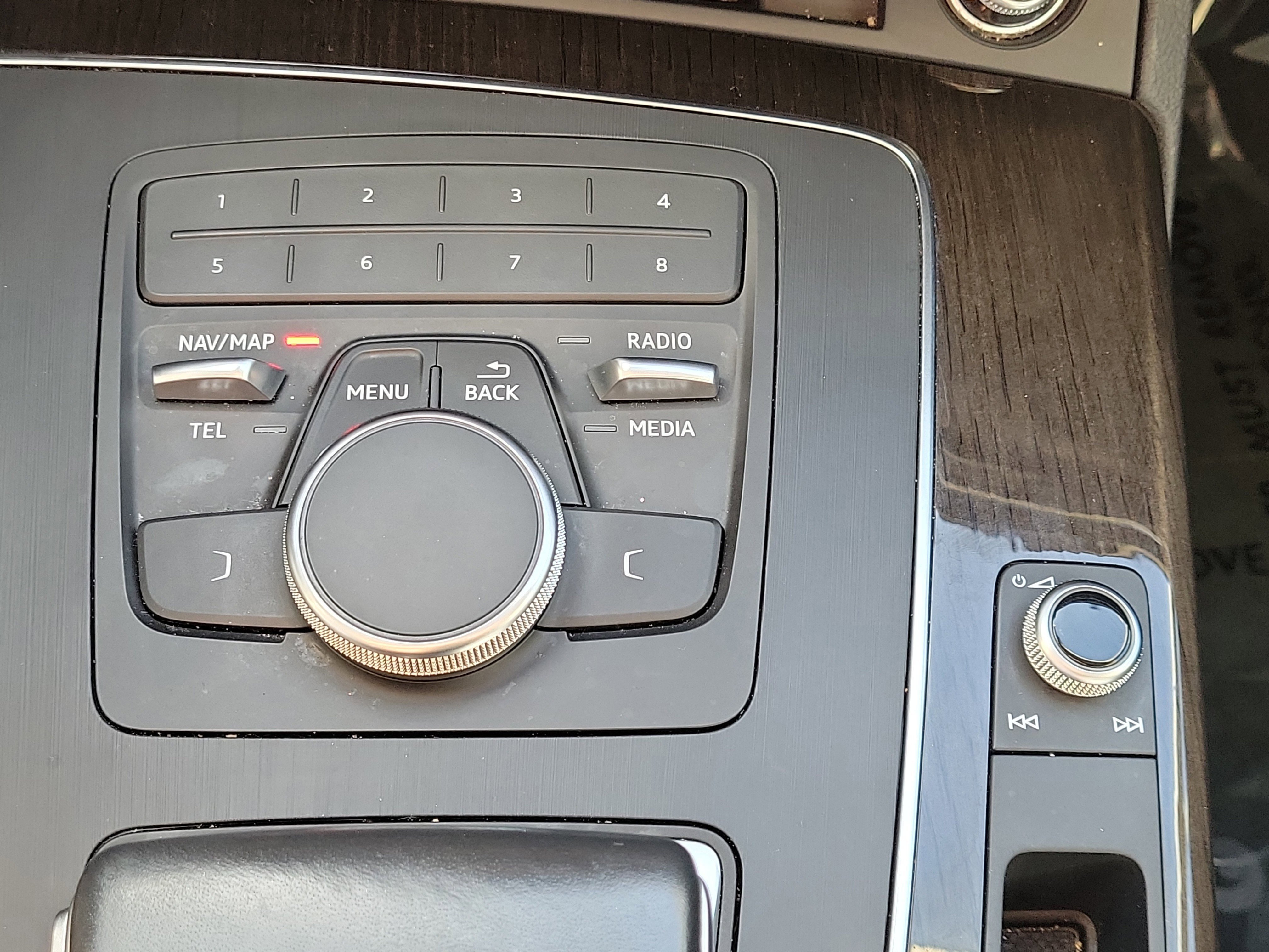Used 2019  Audi Premium image 28