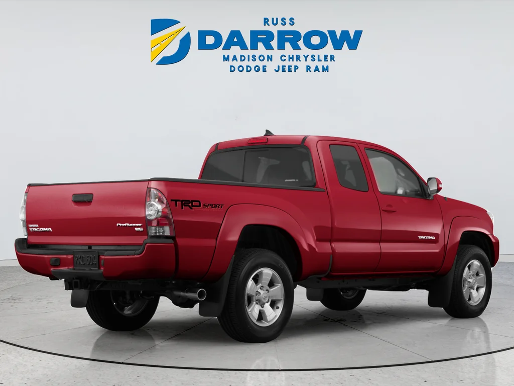 Used 2015 Red Toyota Base image 3