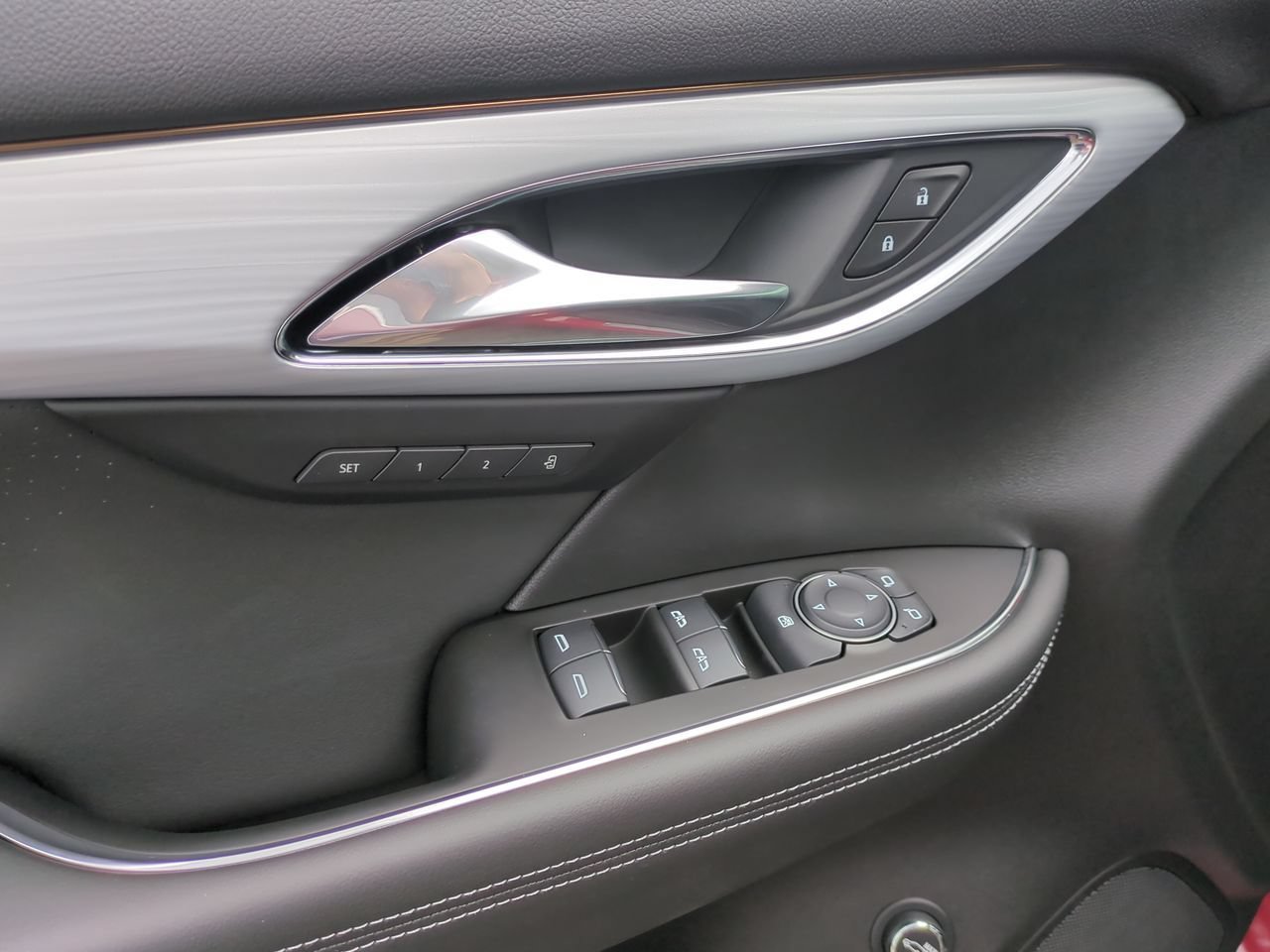 New 2026 Brilliant Red Buick Avenir image 24