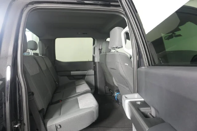 New 2026 Agate Black Metallic Ford F-250® XLT image 33