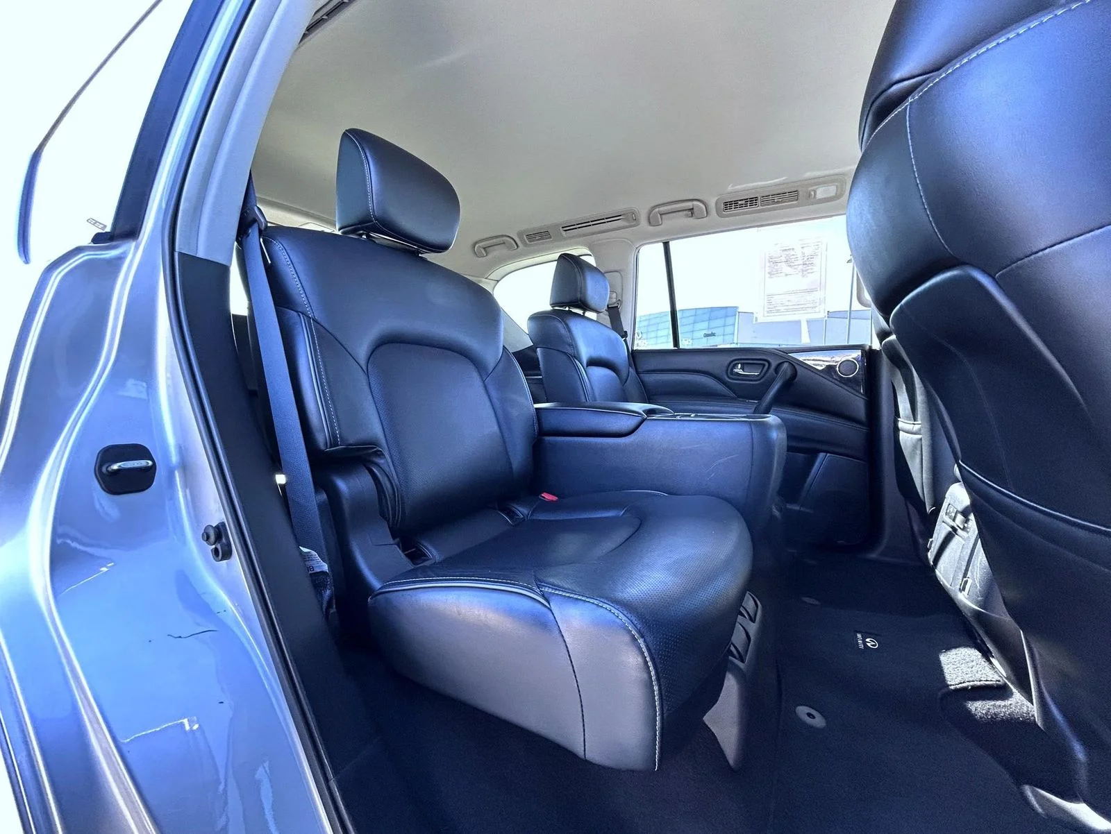 Used 2021 Silver INFINITI LUXE image 18