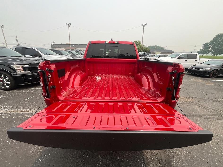 New 2026 Molten Red Pearlcoat RAM Big Horn/Lone Star image 7