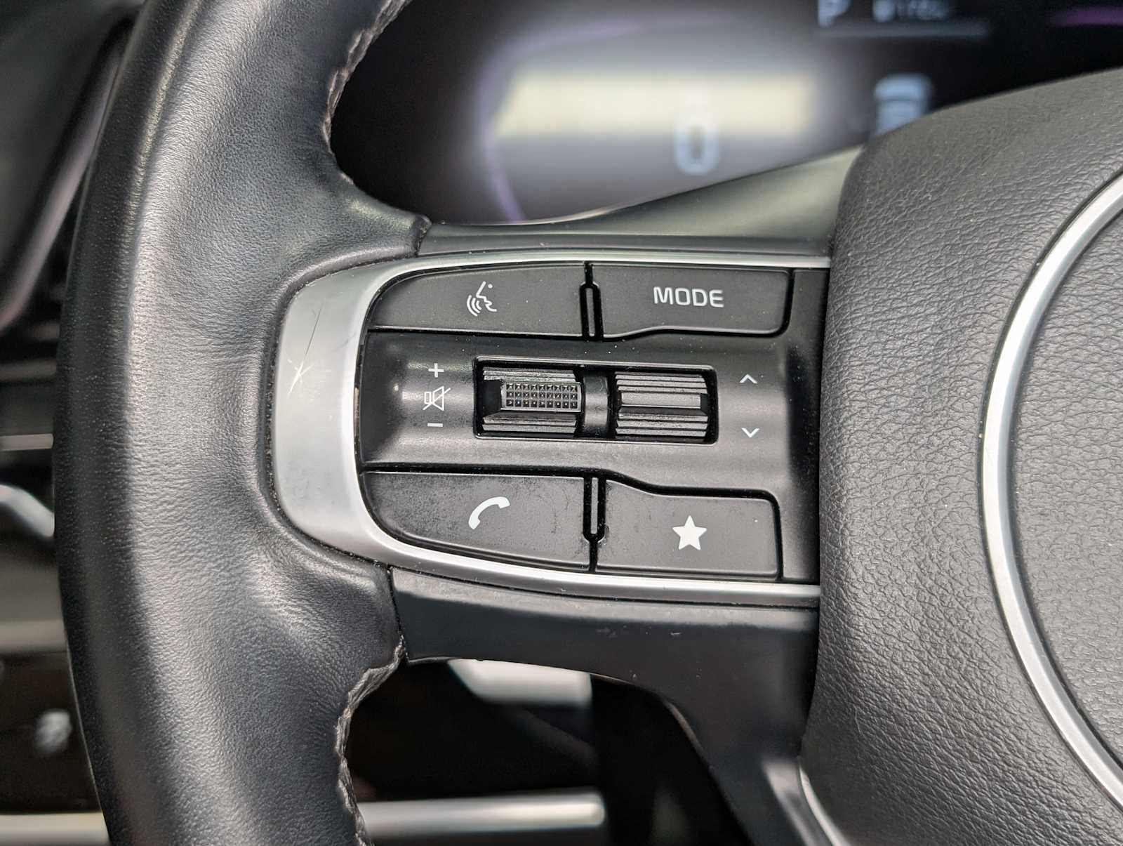 Used 2024 Jungle Green Kia X-Line image 38
