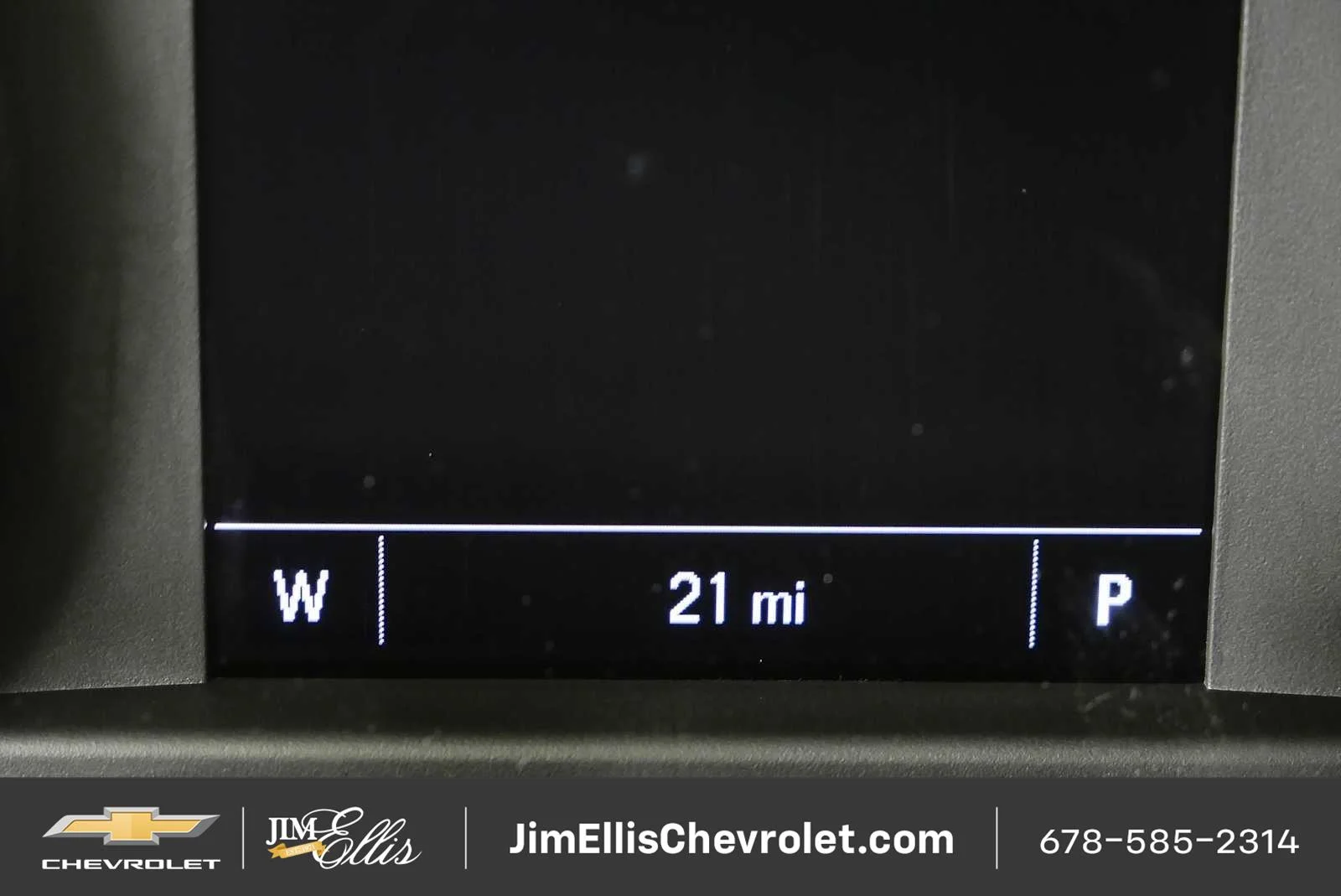 New 2026 Summit White Chevrolet WT image 8