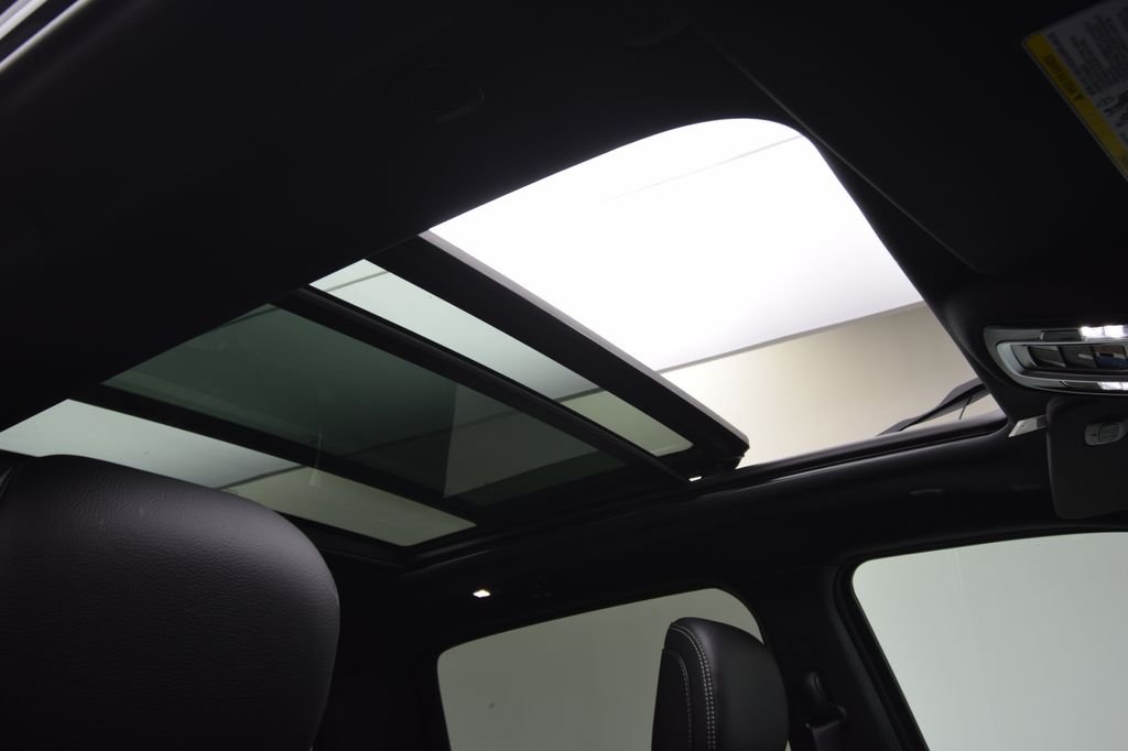 New 2026 Bright White Clear-Coat Exterior Paint RAM RHO image 19