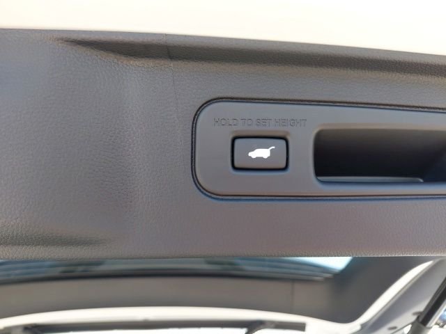 New 2026 Platinum White Pearl Honda EX-L image 33