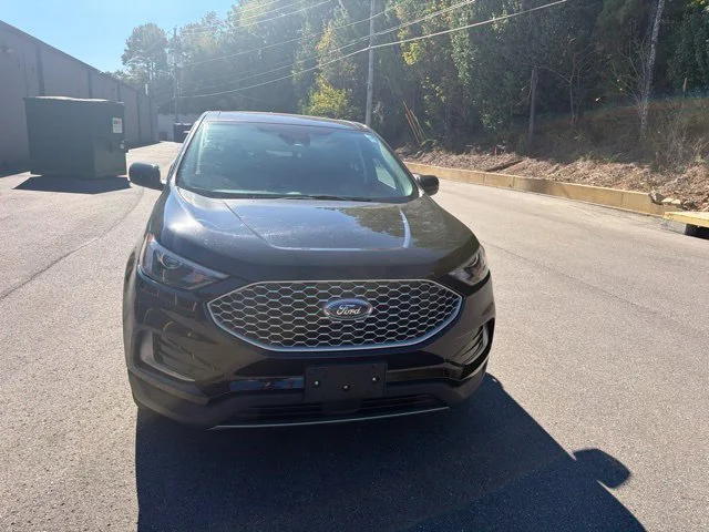 Used 2024 Black Ford SEL image 2