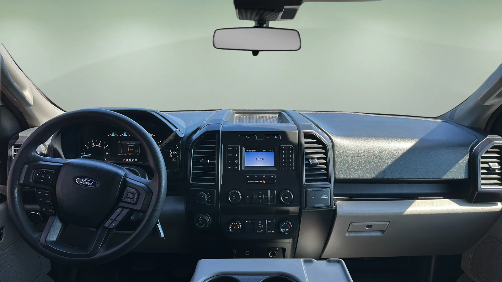 Used 2019 White Ford XL image 9