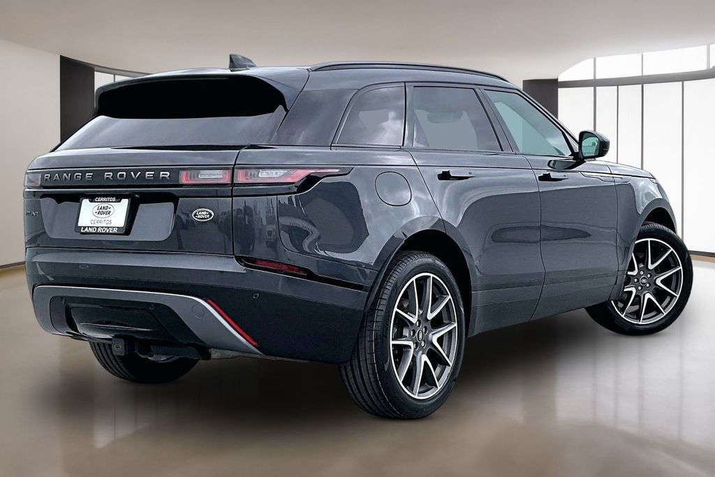 Used 2022 Carpathian Gray Premium Metallic Land Rover P250 R-Dynamic S image 6