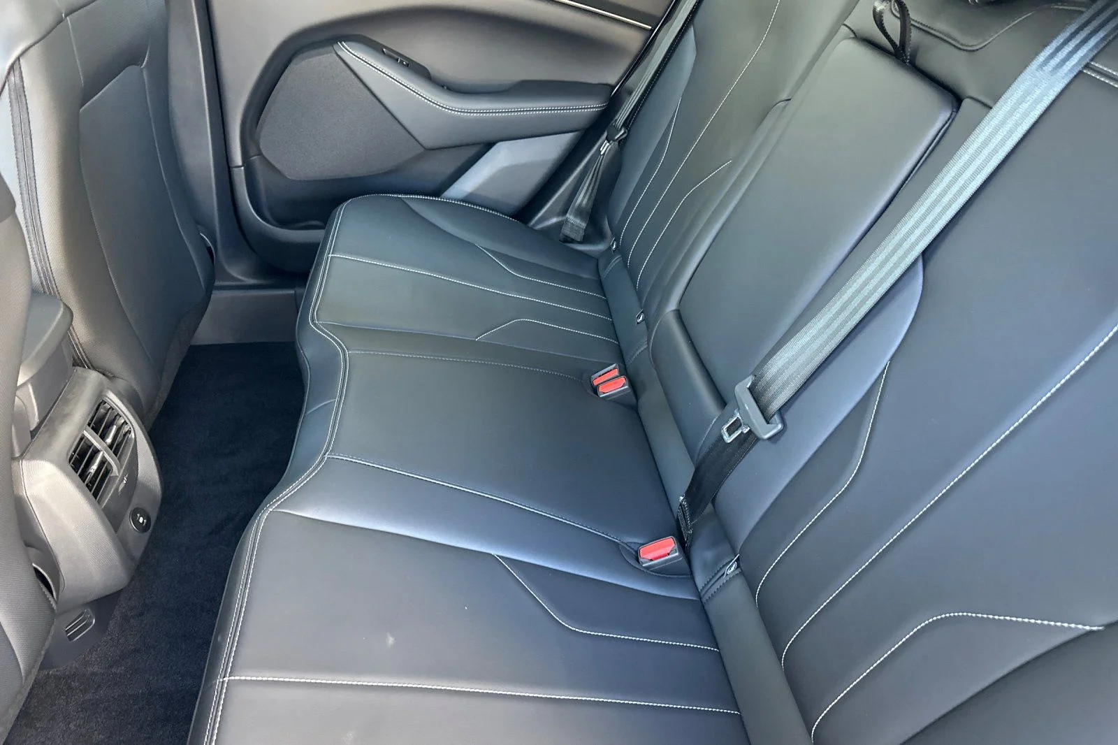New 2026 Star White Metallic Tri-coat Ford Select image 11