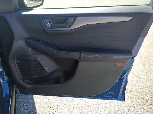 Used 2023 Blue Ford Active image 31