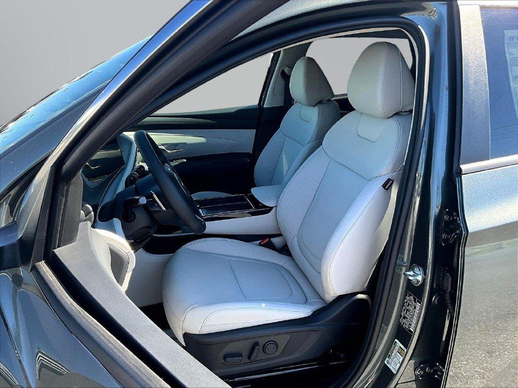 New 2026 Gray Hyundai SEL Convenience image 23