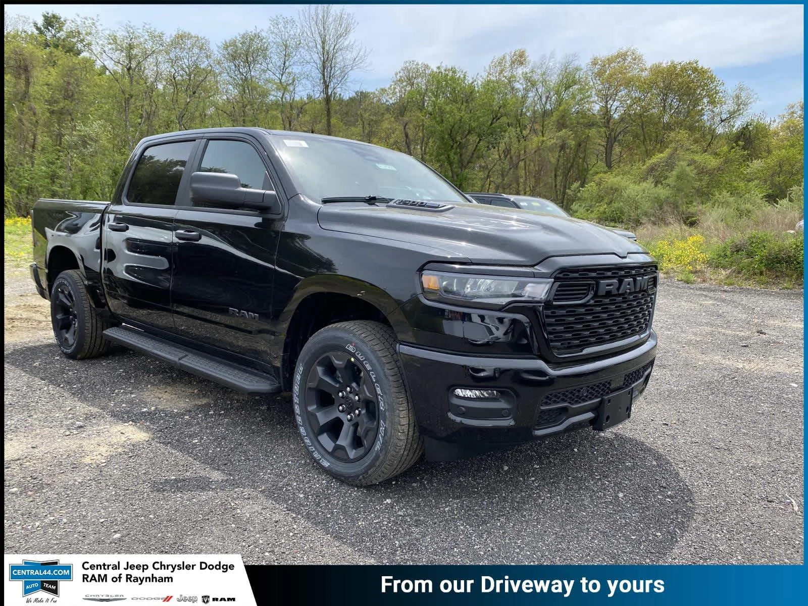 2026 RAM 1500 Express 4x4 Crew Cab 5'7's photo