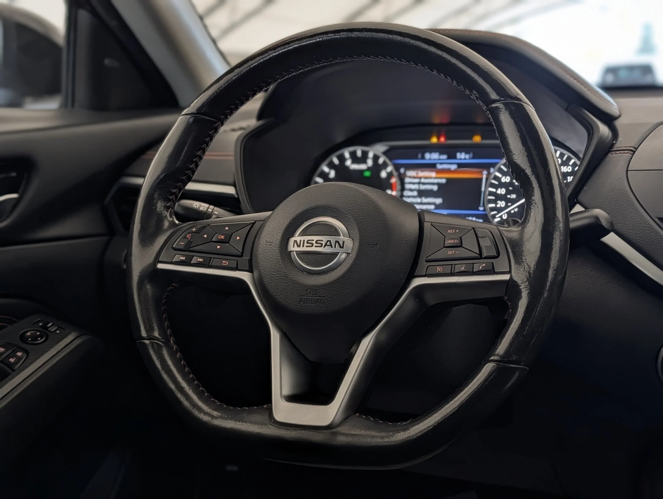 Used 2022 Black Nissan 2.5 SR Midnight Edition AWD - Leather - Sunro - 2.5 SR Midnight Edition Sedan image 16