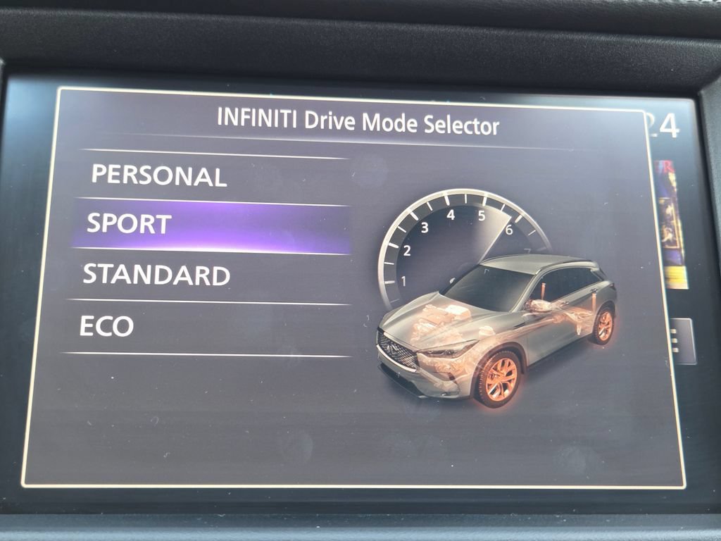 Used 2025 Black Obsidian INFINITI LUXE image 18