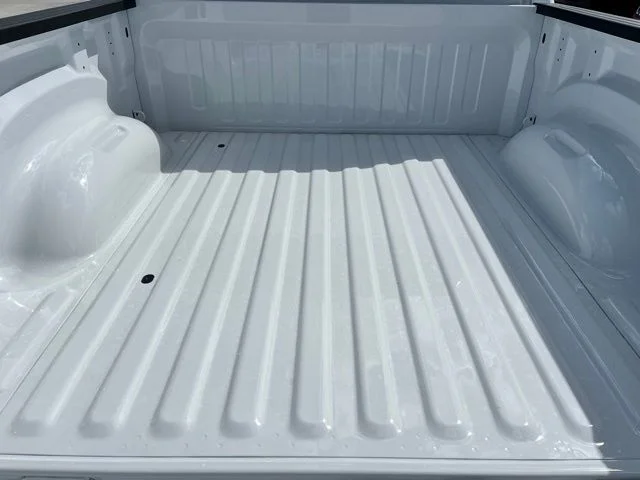 New 2026 Bright White Clear-Coat Exterior Paint RAM Big Horn/Lone Star image 25