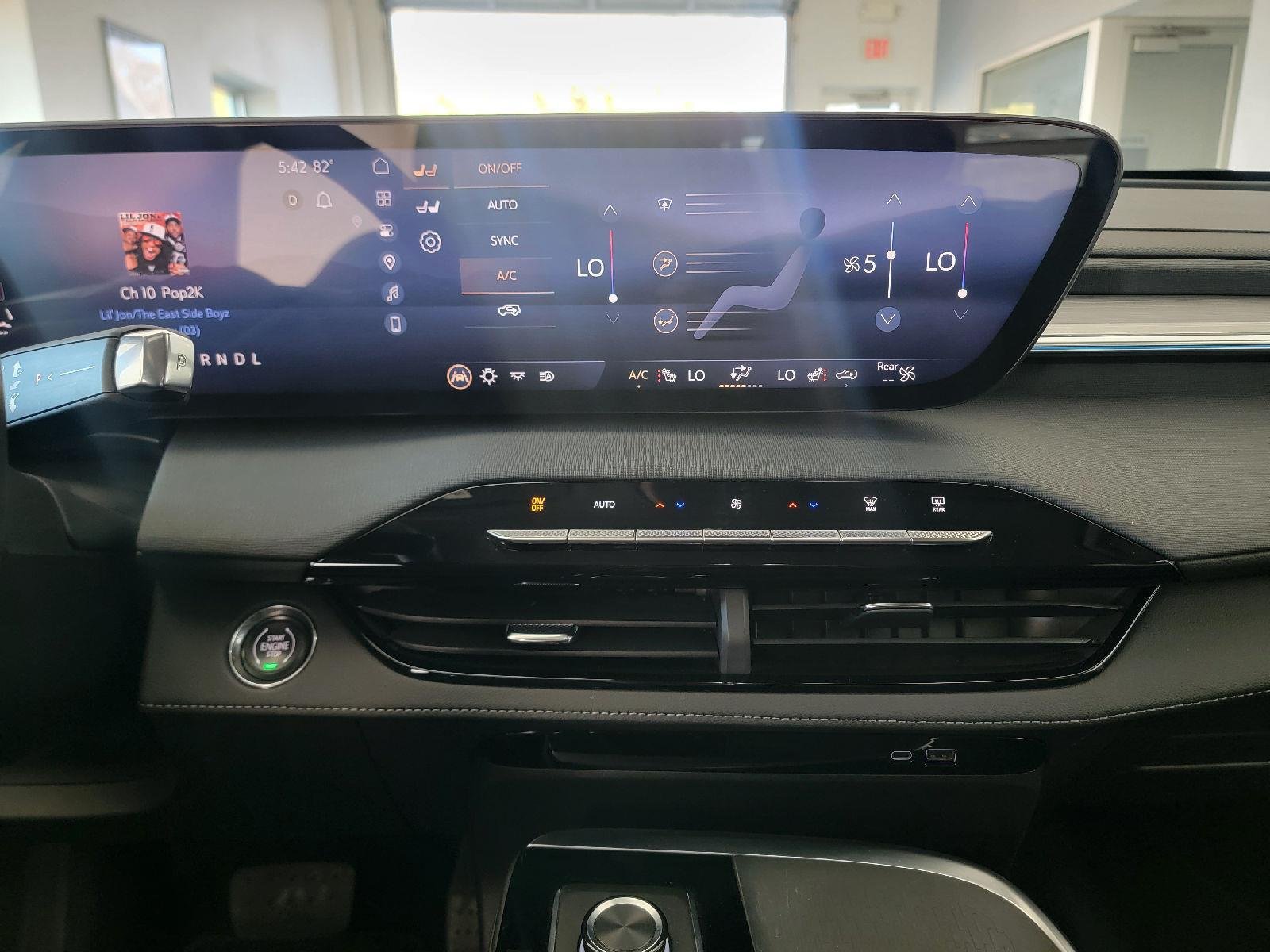 2025 Buick Enclave Preferred - Photo 23