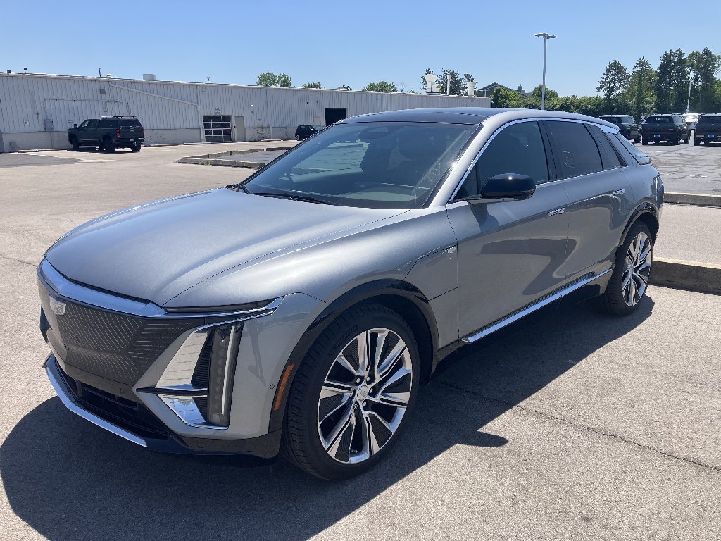 2025 Cadillac Lyriq Luxury 3 AWD's photo
