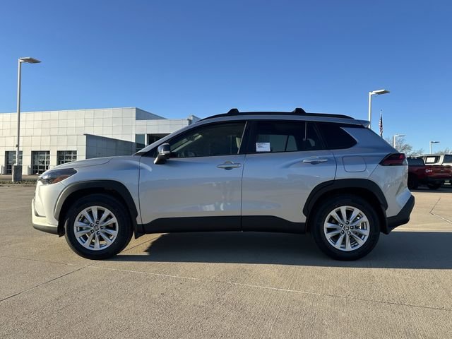 New 2026 Sonic Silver Toyota  LE image 2