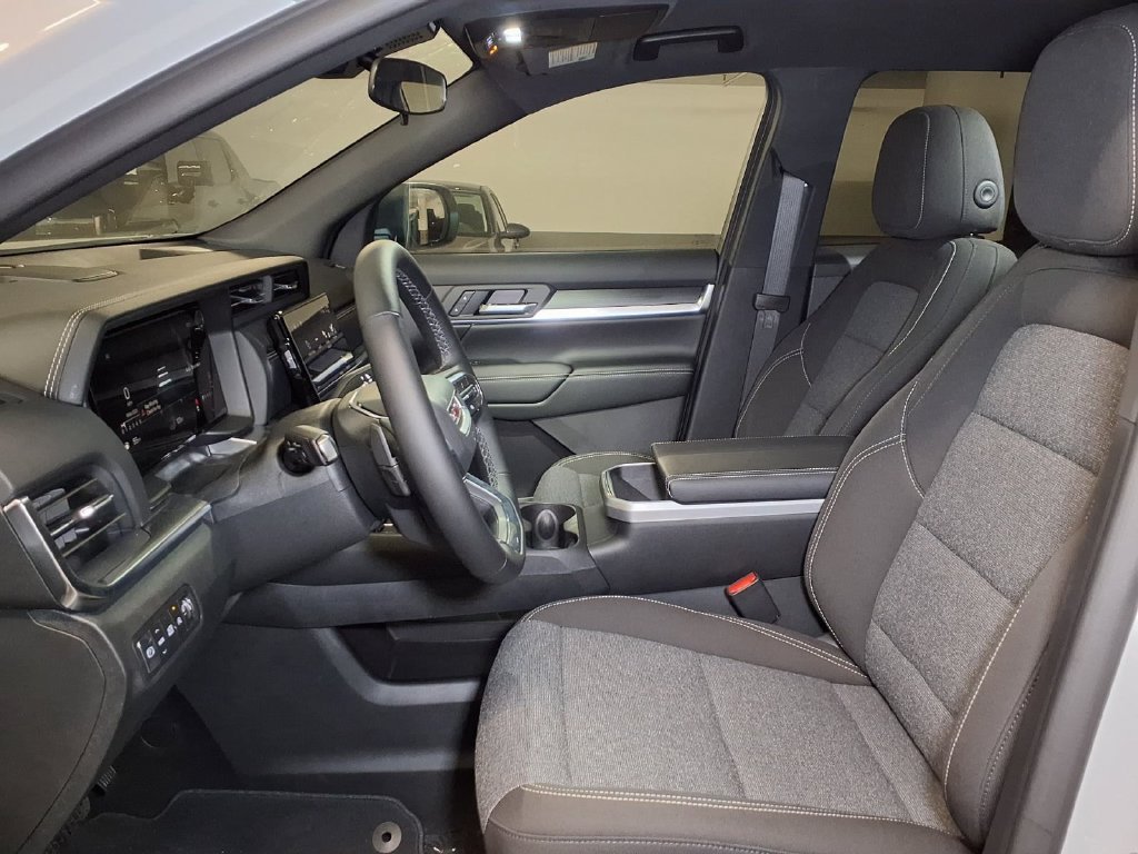 New 2026 Summit White GMC Elevation image 15