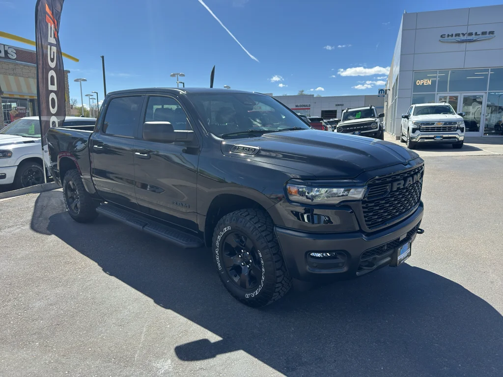 New 2026 Diamond Black Crystal Pearl-Coat Exterior Paint RAM Warlock image 7