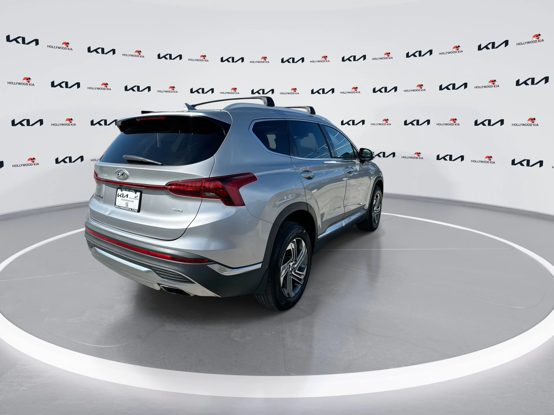 Used 2022 Shimmering Silver Hyundai SEL image 8