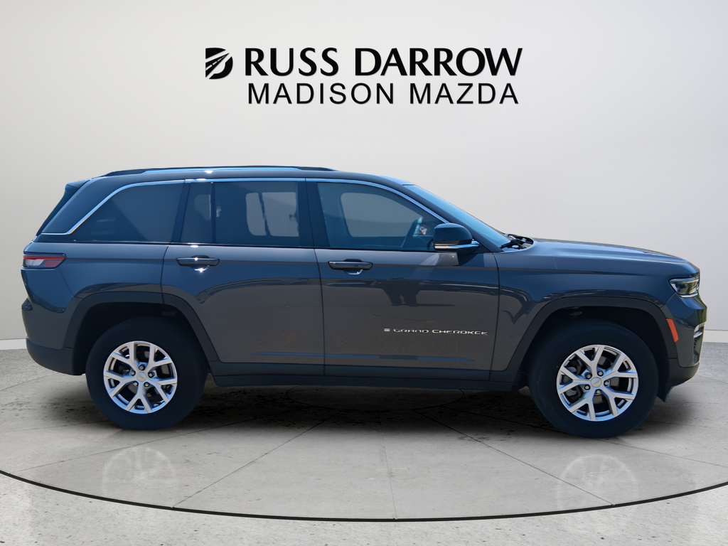 Used 2022 Gray Jeep Limited image 6