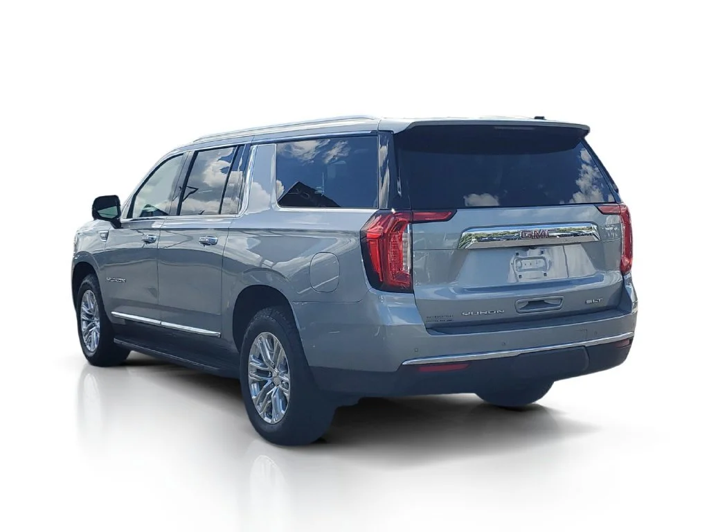 Used 2023 Sterling Metallic GMC SLT image 5