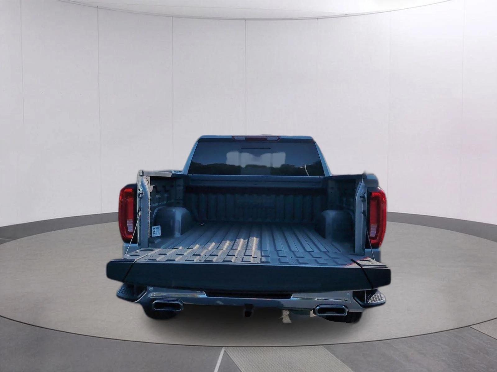 New 2026 Sterling Metallic GMC SLT image 5