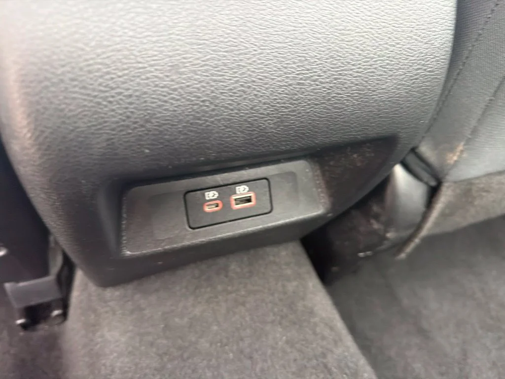 Used 2025 White Nissan SV image 28