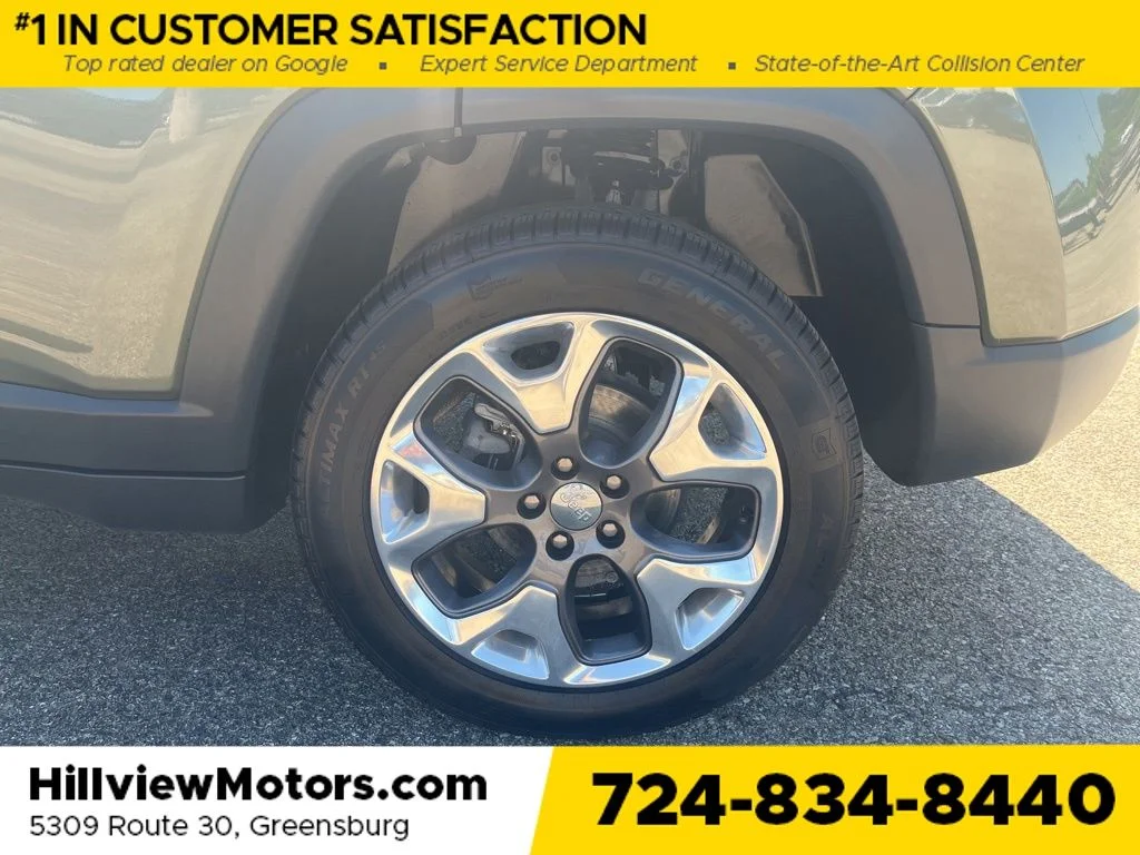 Used 2019 Olive Green Pearlcoat Jeep Limited image 12