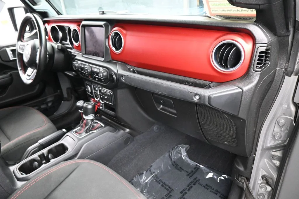 Used 2022 Sting-Gray Clearcoat Jeep Rubicon image 42