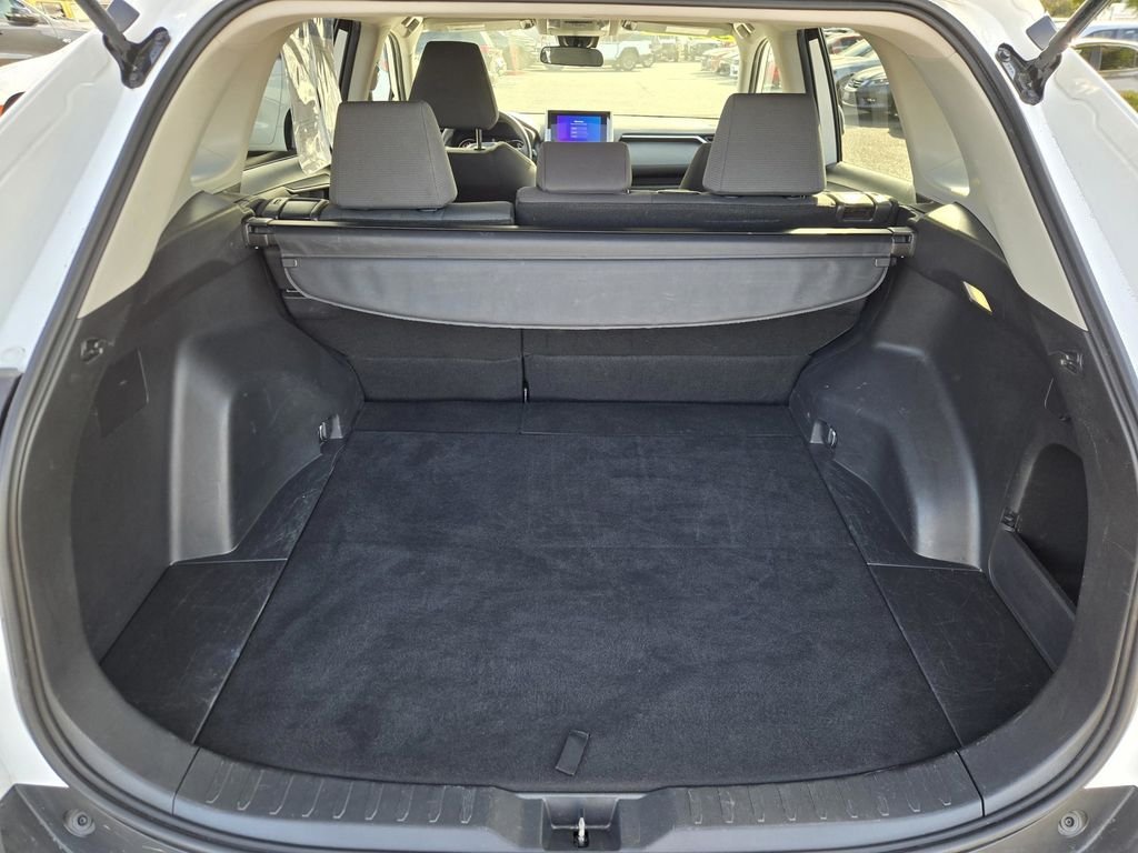 Used 2025 Ice Cap Toyota XLE image 27