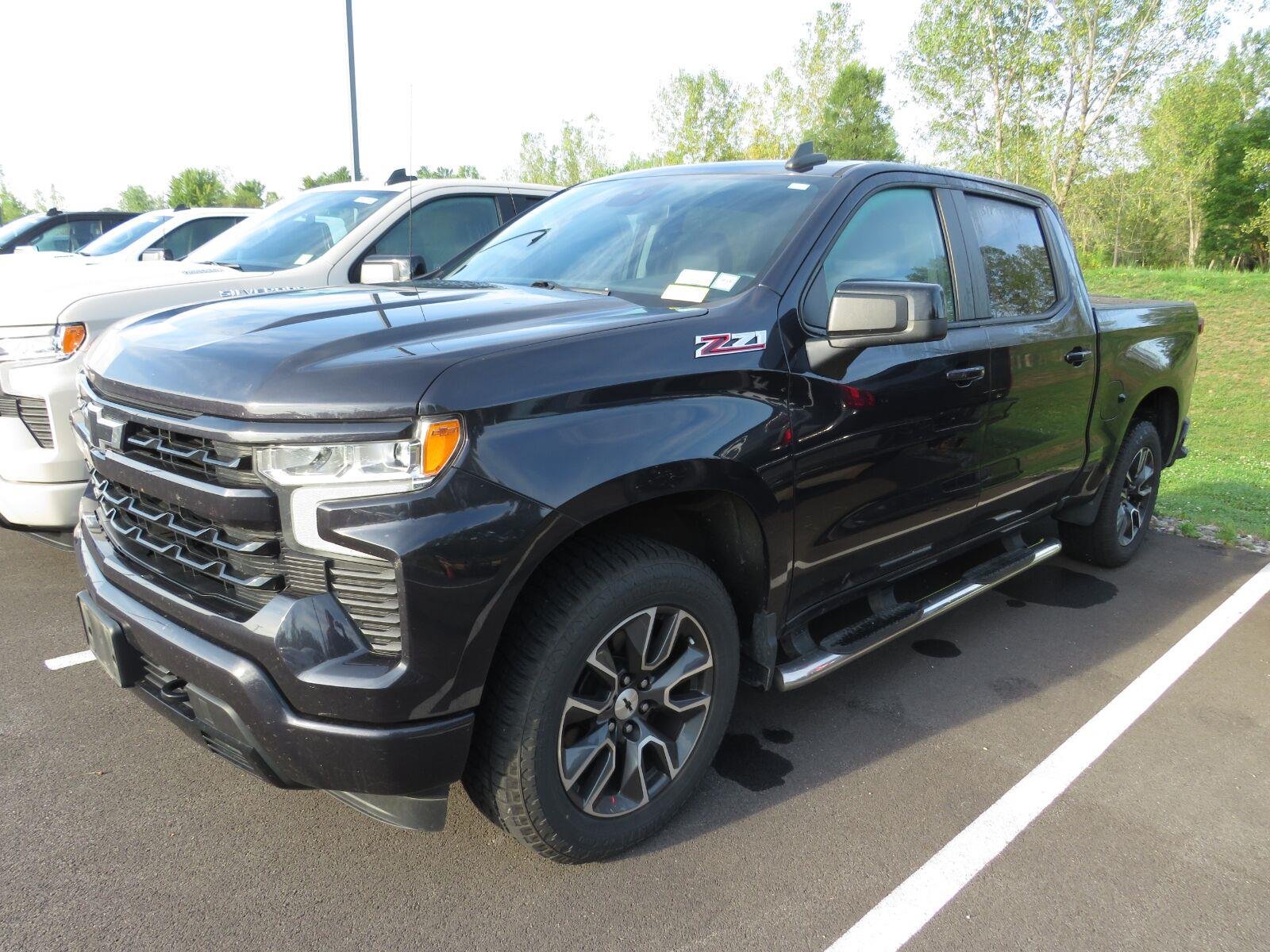 Used 2022 Dark Ash Metallic Chevrolet RST image 7