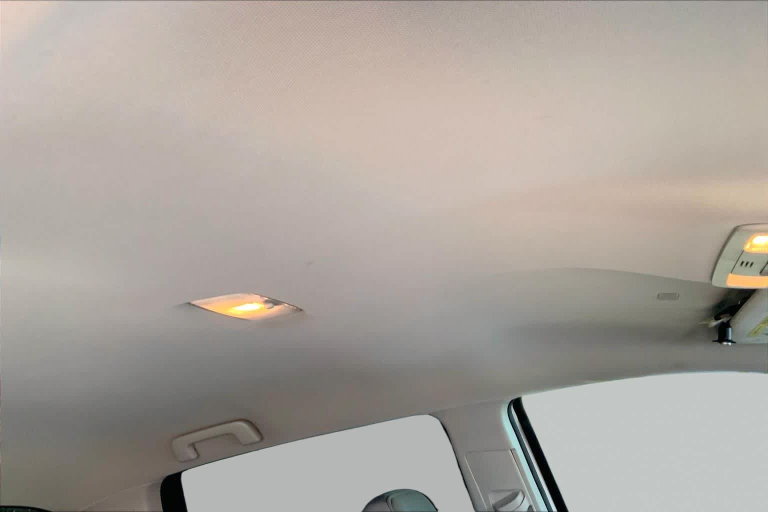 Used 2019 Super White Toyota SR image 14