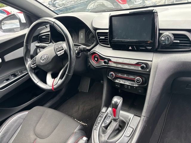 Used 2019 White Hyundai 2.0 Premium image 12