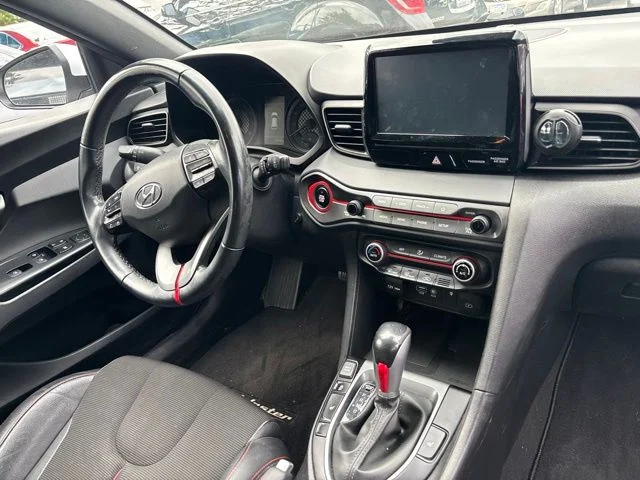 Used 2019 Chalk White Hyundai 2.0 Premium image 12