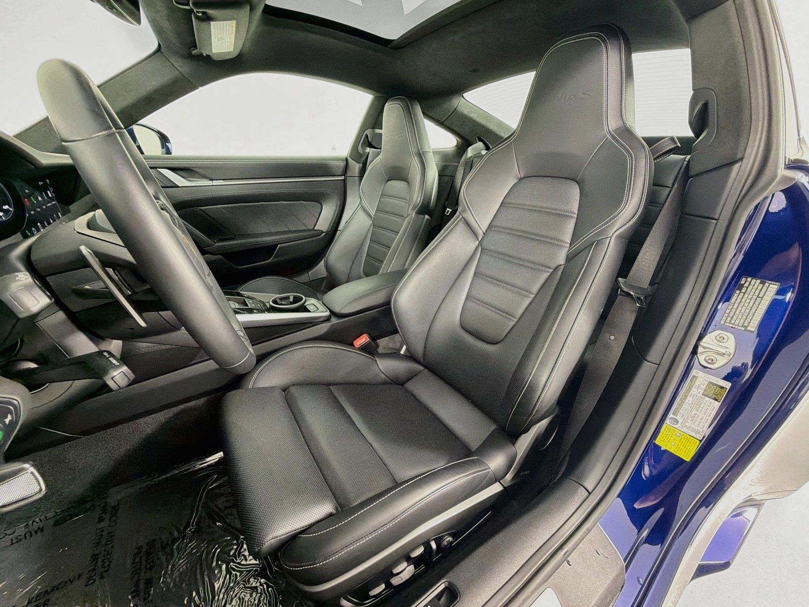 Used 2022 Gentian Blue Metallic Porsche Turbo S image 5