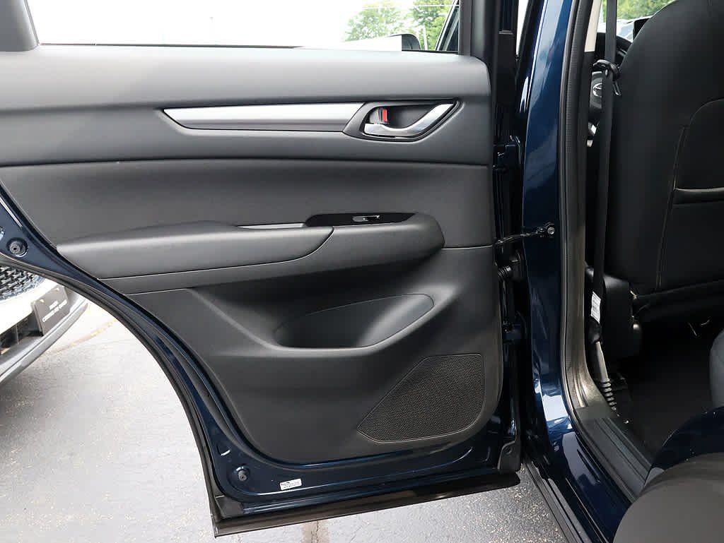 2025 Mazda CX-5 S - Photo 22