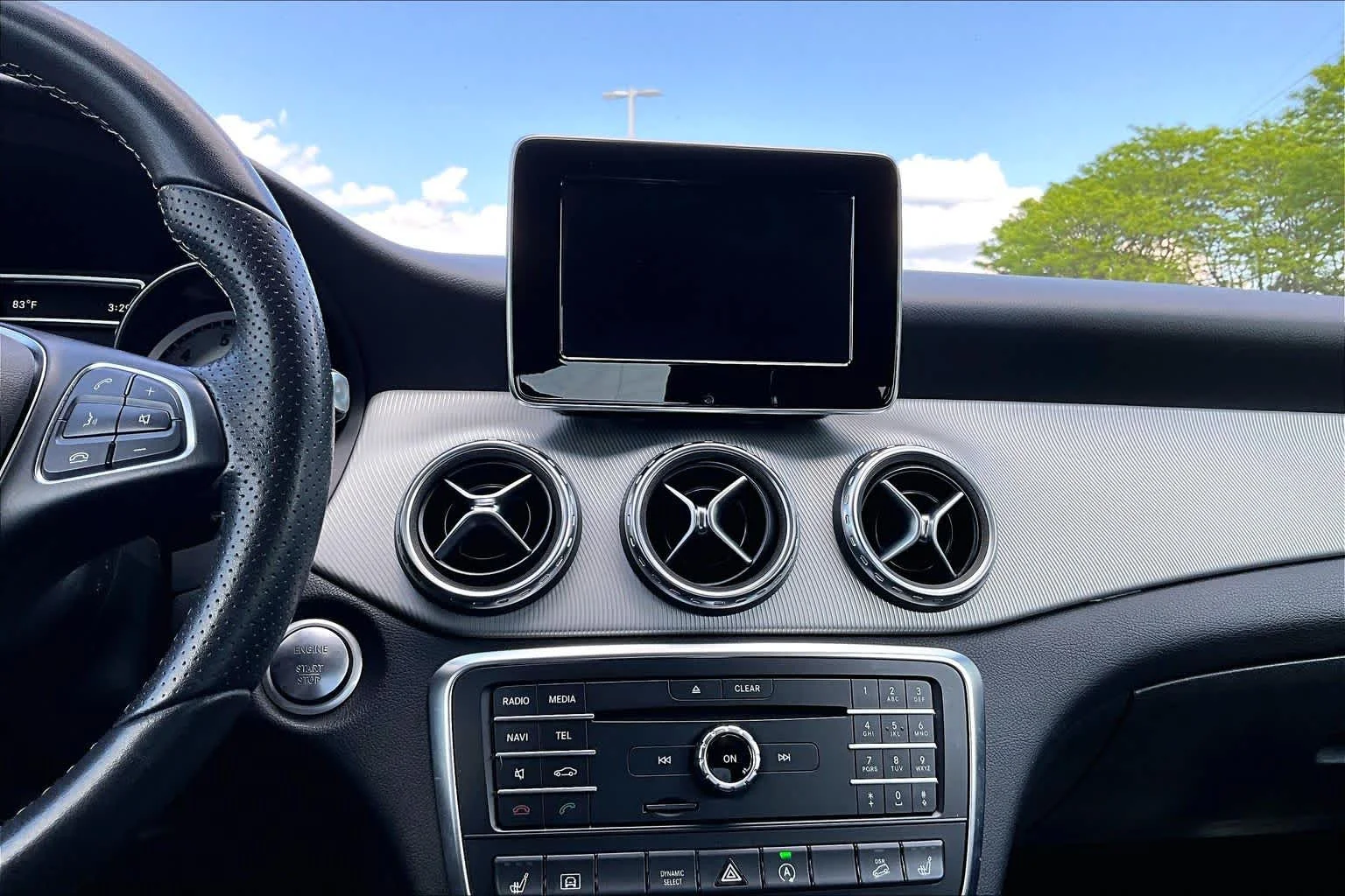 Used 2017 Night Black Mercedes-Benz GLA 250 image 36