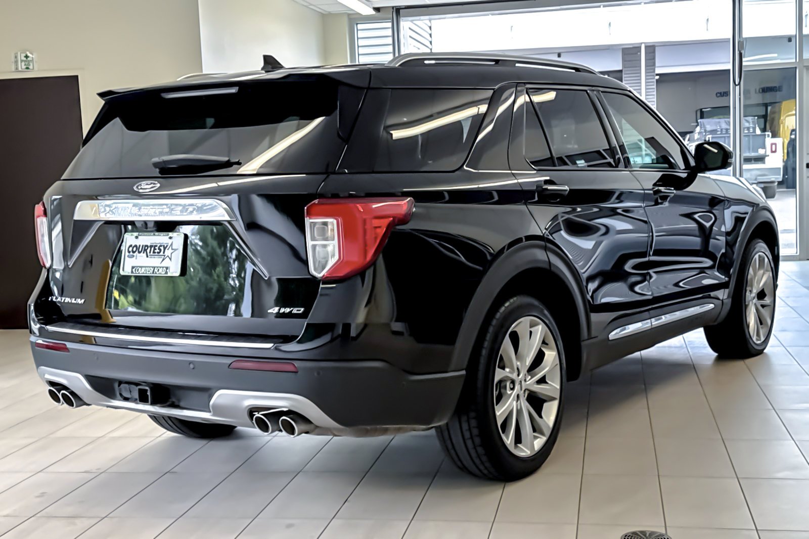 Certified Used 2021 Agate Black Metallic Ford Platinum image 4