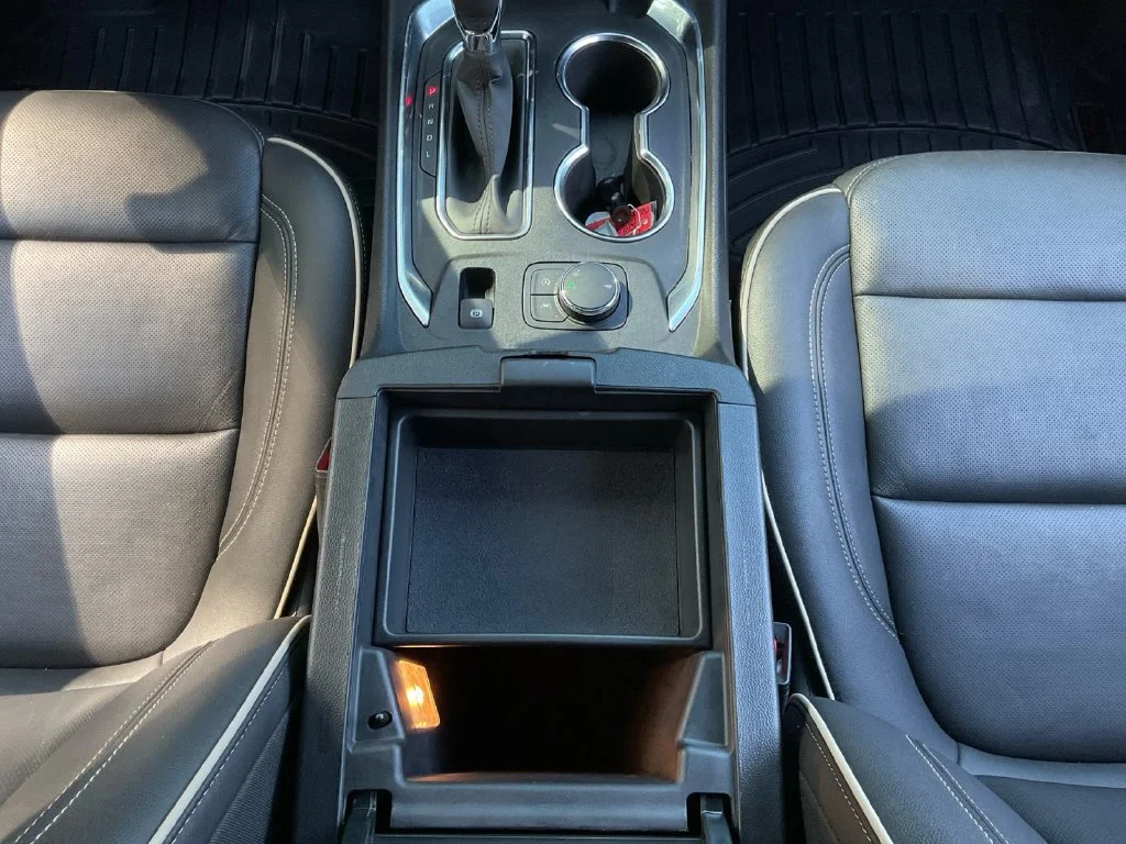 Used 2022 Beige Chevrolet Premier image 11