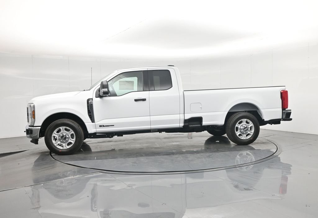2026 Ford F-350 Super Duty XLT - Photo 32
