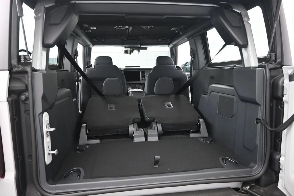 New 2026 Avalanche Gray Ford Base image 19