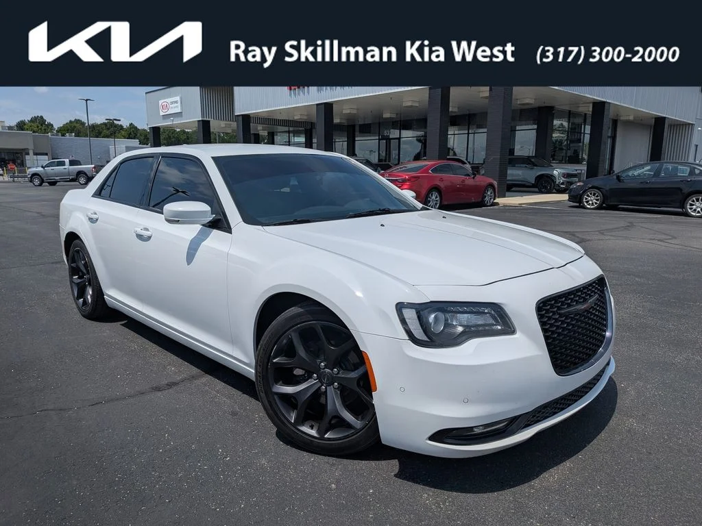 2021 Chrysler 300 300S RWD photo