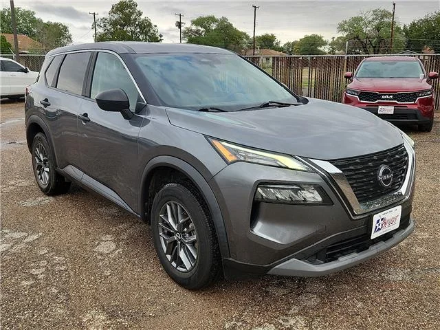 Used 2023 Gray Nissan S image 6