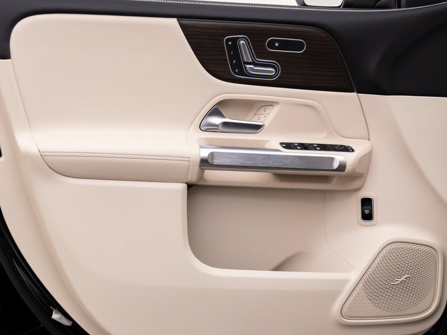 New 2026 Night Black Mercedes-Benz GLB 250 image 58