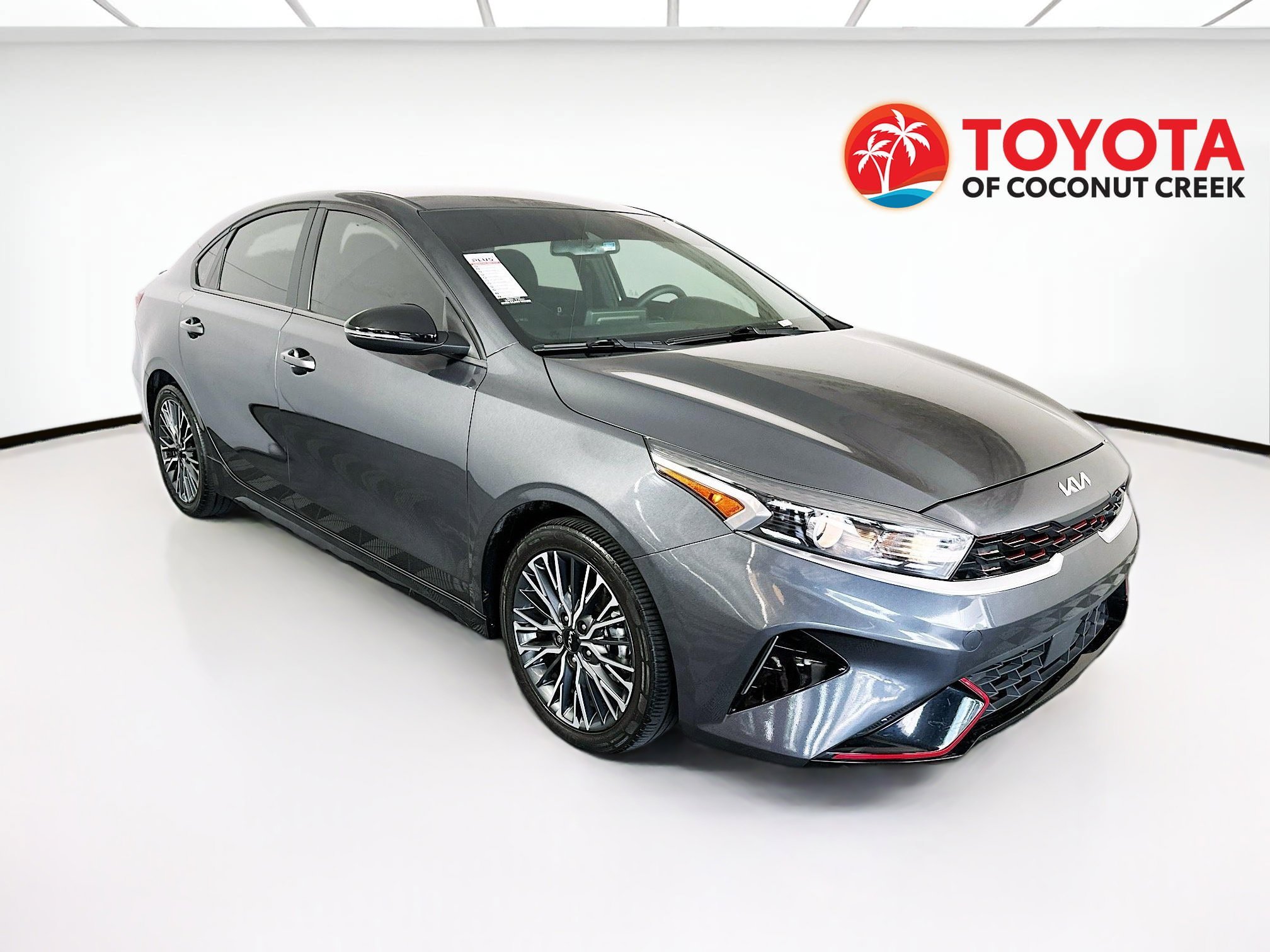 2024 Kia Forte GT-Line AT's photo