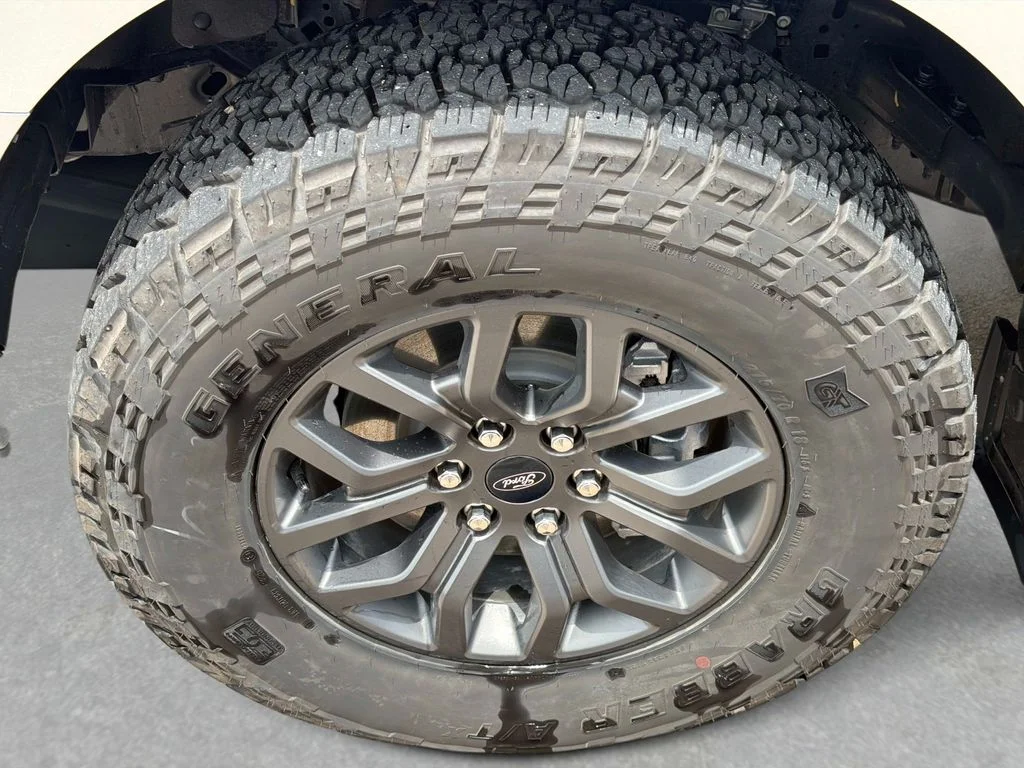 Used 2025 Silver Metallic Ford Tremor image 12