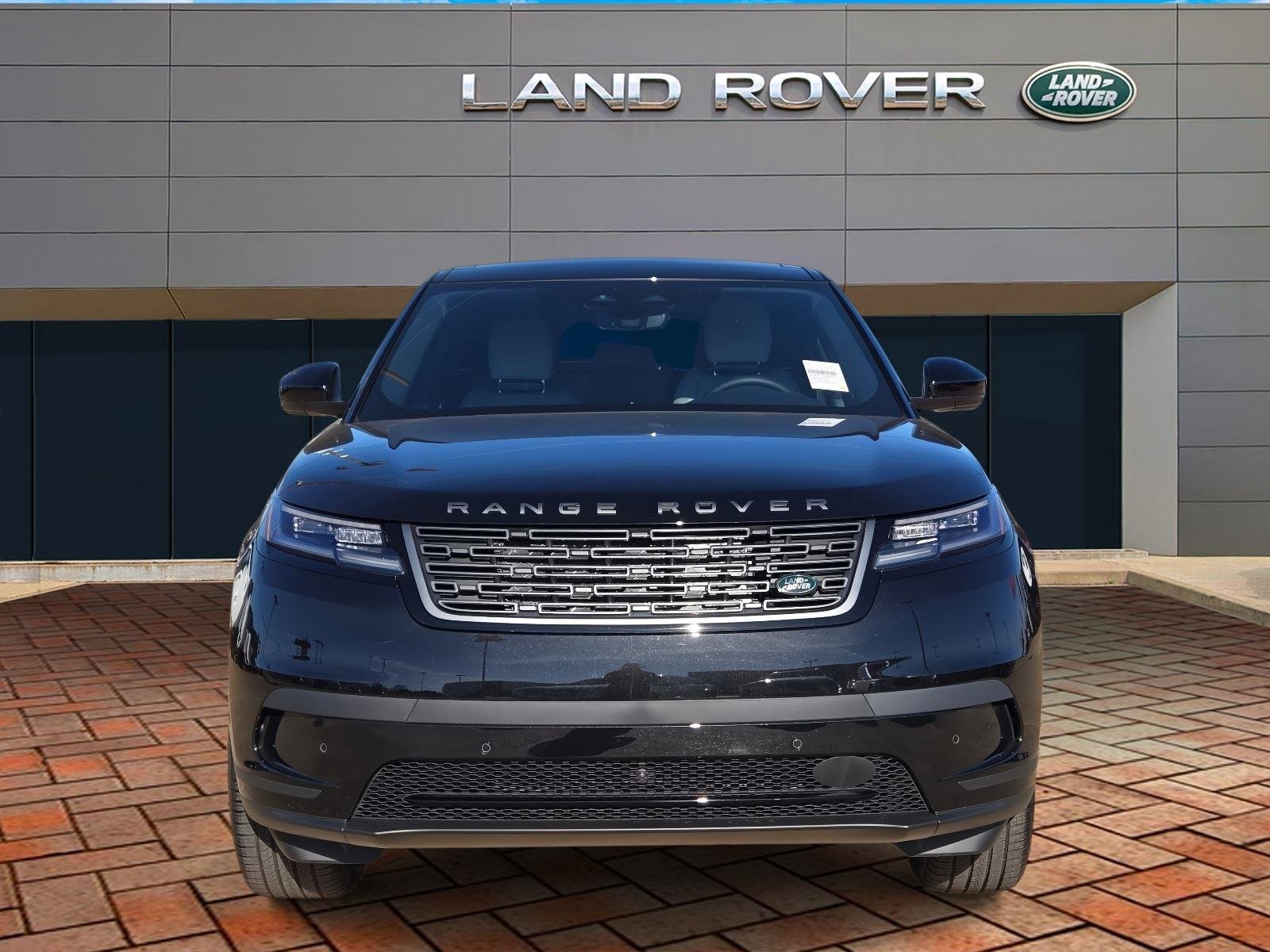 New 2026 Santorini Black Land Rover S image 2